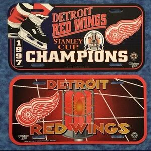 2 Detroit Red Wings License Plates Signs
